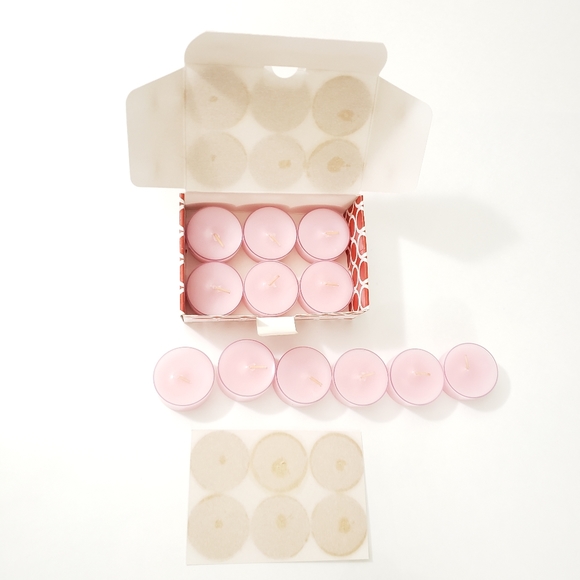 12 Pink Berry Meringue Tealight Candles ~ 7 hrs ea - Picture 2 of 7